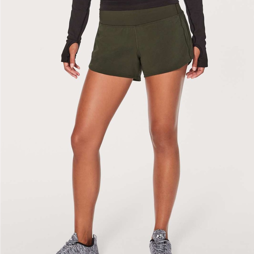 Lululemon speed up short, 2.5 in. Size 6.